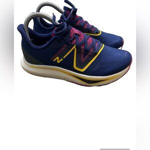 New Balance Womens Fuelcell Rebel V3 WFCXMN3 Blue Running Shoes Sneakers Sz 7.5